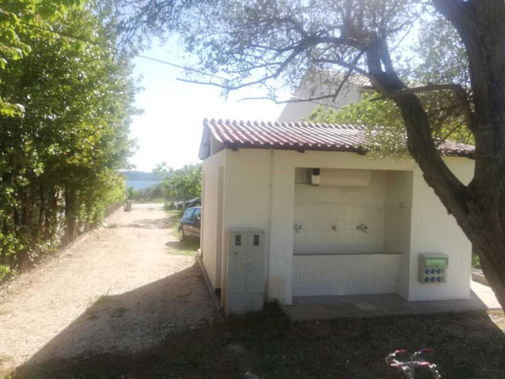 S&M Camping Sveti Filip i Jakov Buitenkant foto
